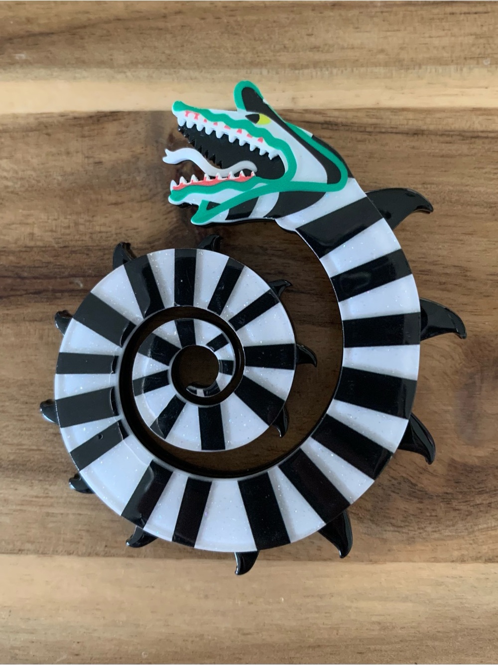 Erstwilder Sandworm Brooch animal pin NWOT - Picture 6 of 8